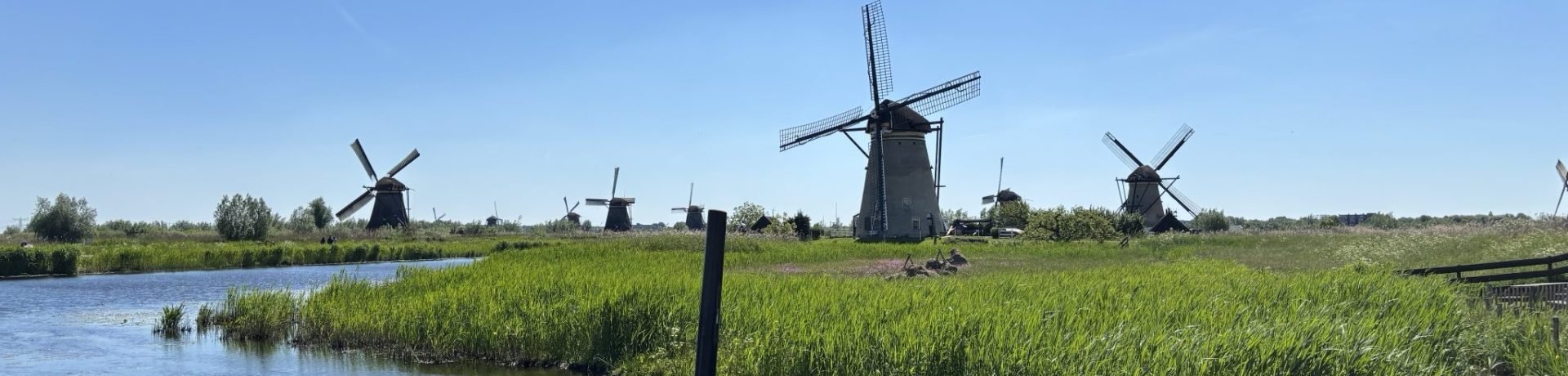 Kinderdijk met boot