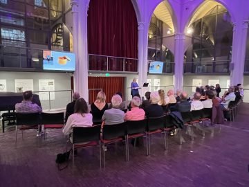 Lezing van Alice Roegholt