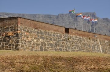 Flags_Castle_of_Good_Hope